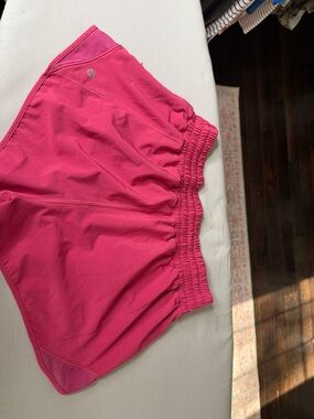 lululemon athletica Hot Pink hottie hots Nulu square dot